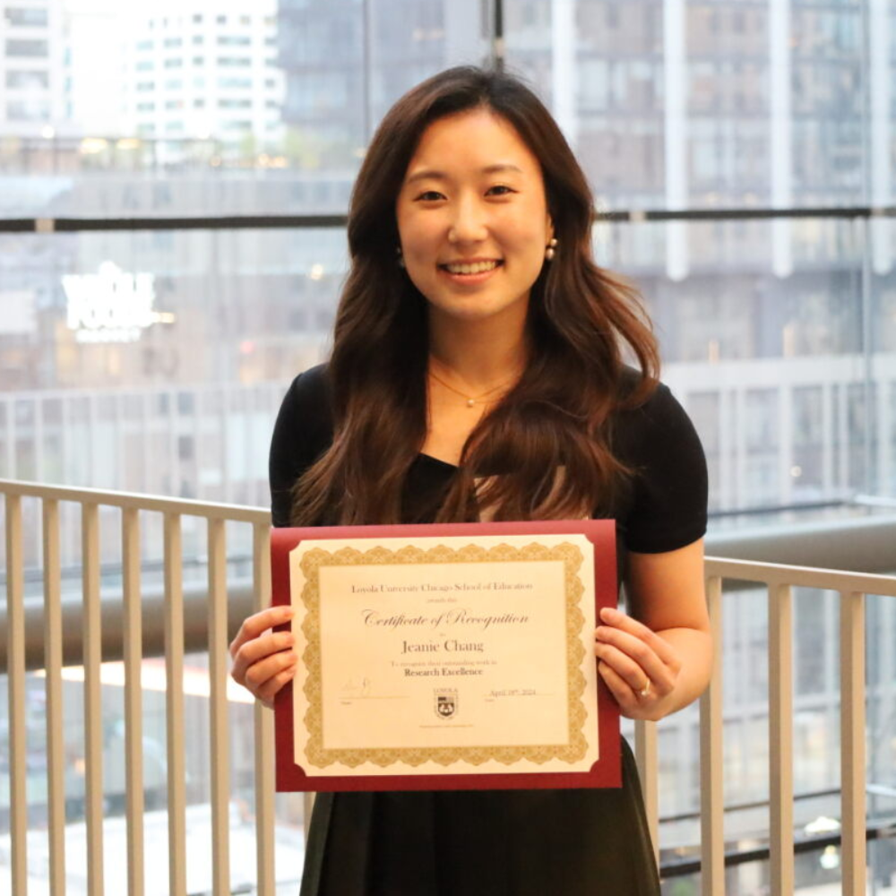 Jeanie Chang receiving the 2024 SOE Excellence Award